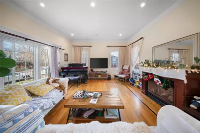 66-19 Commonwealth Boulevard, Little Neck, NY 11362 - Photo 5