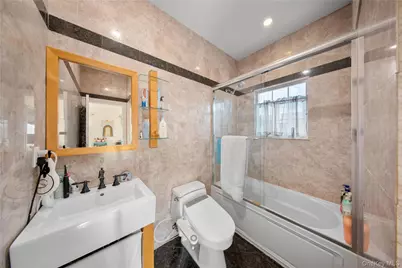 66-19 Commonwealth Boulevard, Little Neck, NY 11362 - Photo 17