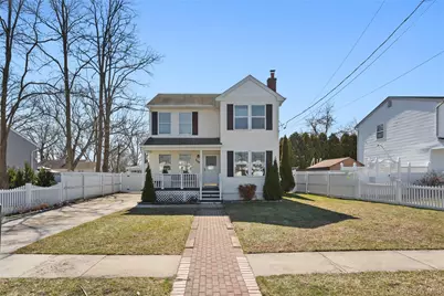 254 40th Street, Copiague, NY 11726 - Photo 1