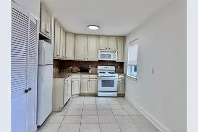 25555 75th Avenue #GV31, Glen Oaks, NY 11004 - Photo 5