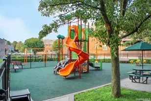 255-55 75th Ave, Glen Oaks, NY 11004 - Photo 23