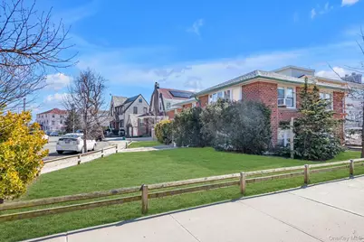 4400 Atlantic Avenue, Brooklyn, NY 11224 - Photo 21