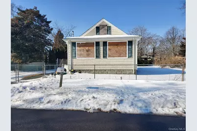 30 Franklin Avenue, Mastic, NY 11950 - Photo 1