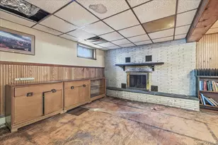 158 Burns Ave, Hicksville, NY 11801 - Photo 15