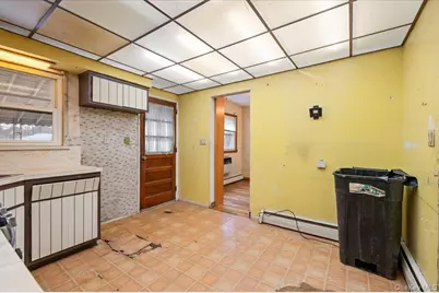 158 Burns Avenue, Hicksville, NY 11801 - Photo 9