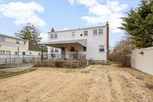 158 Burns Ave, Hicksville, NY 11801 - Photo 27