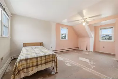 158 Burns Avenue, Hicksville, NY 11801 - Photo 23