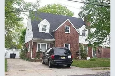 86 W Clinton Avenue, Roosevelt, NY 11575 - Photo 1