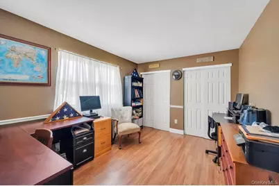 21 Burwood Lane, Coram, NY 11727 - Photo 25