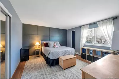 21 Burwood Lane, Coram, NY 11727 - Photo 23