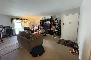 40 Scarborough Ln, Wappingers Falls, NY 12590 - Photo 5