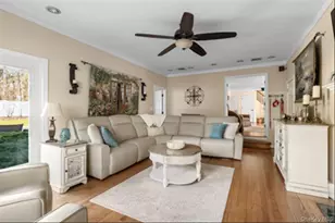 129 Bishop Ln, Holbrook, NY 11741 - Photo 15