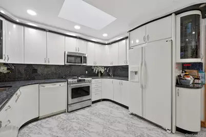 6433 Alderton Street, Rego Park, NY 11374 - Photo 3