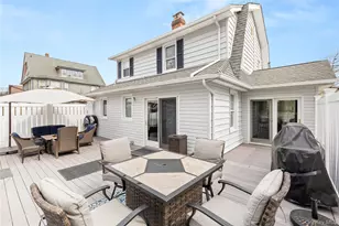 147 Pennsylvania Ave, Freeport, NY 11520 - Photo 19