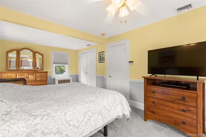 147 Pennsylvania Avenue, Freeport, NY 11520 - Photo 15