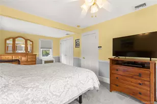 147 Pennsylvania Ave, Freeport, NY 11520 - Photo 15