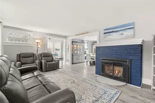 147 Pennsylvania Ave, Freeport, NY 11520 - Photo 5