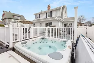 147 Pennsylvania Ave, Freeport, NY 11520 - Photo 21