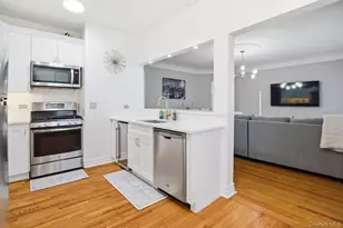 26 W Pondfield Rd, Bronxville, NY 10708 - Photo 9