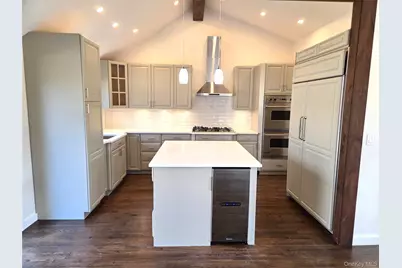 85 Lewis Road, East Quogue, NY 11942 - Photo 9