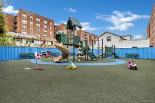 1213 Avenue Z, Brooklyn, NY 11235 - Photo 15