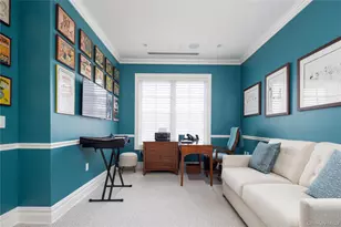 2000 Royal Ct, North Hills, NY 11040 - Photo 11