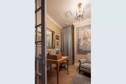 2000 Royal Court #2101, North Hills, NY 11040 - Photo 5