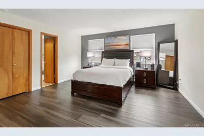 335 Oak Drive, New Windsor, NY 12553 - Photo 17