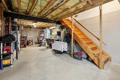 335 Oak Drive, New Windsor, NY 12553 - Photo 23