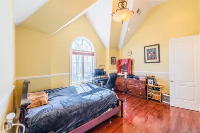 160-03 Cryders Lane, Whitestone, NY 11357 - Photo 33