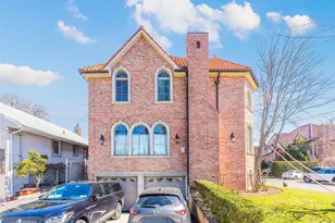 160-03 Cryders Ln, Whitestone, NY 11357 - Photo 5