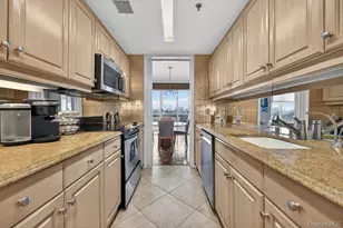 100 Hilton Ave, Garden City, NY 11530 - Photo 17