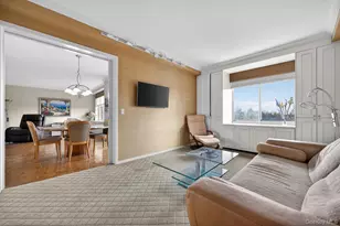 100 Hilton Ave, Garden City, NY 11530 - Photo 13