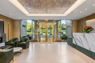 100 Hilton Ave, Garden City, NY 11530 - Photo 31