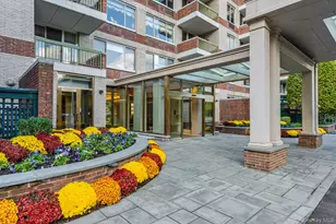 100 Hilton Ave, Garden City, NY 11530 - Photo 33