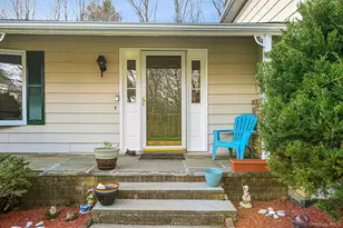 77 Hill St, Mahopac, NY 10541 - Photo 5