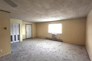 18 White Gate Dr, Wappingers Falls, NY 12590 - Photo 3