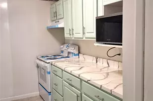 18 White Gate Dr, Wappingers Falls, NY 12590 - Photo 9