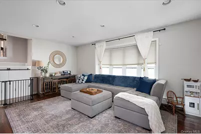 29 Fox Court, Hicksville, NY 11801 - Photo 5