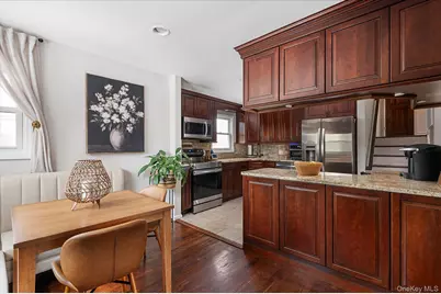 29 Fox Court, Hicksville, NY 11801 - Photo 7