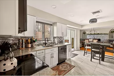 111 Aspen Road, Kings Park, NY 11754 - Photo 7