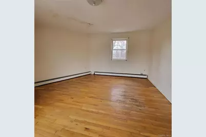 1754 Givan Avenue, Bronx, NY 10469 - Photo 7