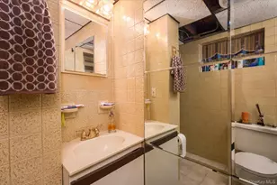 527 Willow St, West Hempstead, NY 11550 - Photo 15