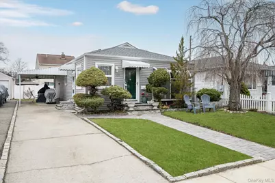 527 Willow Street, West Hempstead, NY 11550 - Photo 1