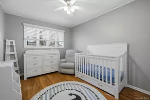 12 Sherman Rd, Glen Cove, NY 11542 - Photo 17