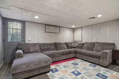 12 Sherman Road, Glen Cove, NY 11542 - Photo 21