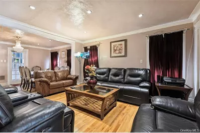 8747 139th Street, Jamaica, NY 11435 - Photo 3