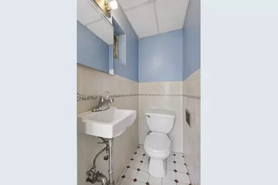 8747 139th Street, Jamaica, NY 11435 - Photo 5