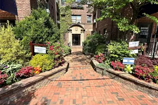 7 Bond St, Great Neck, NY 11021 - Photo 1