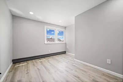 28 Candle Lane, Levittown, NY 11756 - Photo 11